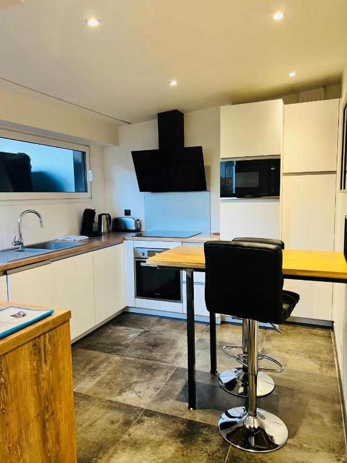 Le Saint Symphorien, Parking Gratuit Privee Apartment Vannes Exterior photo